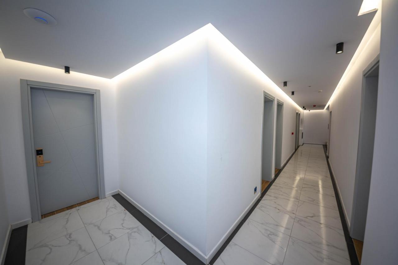 Hesperus 4* Vlorë