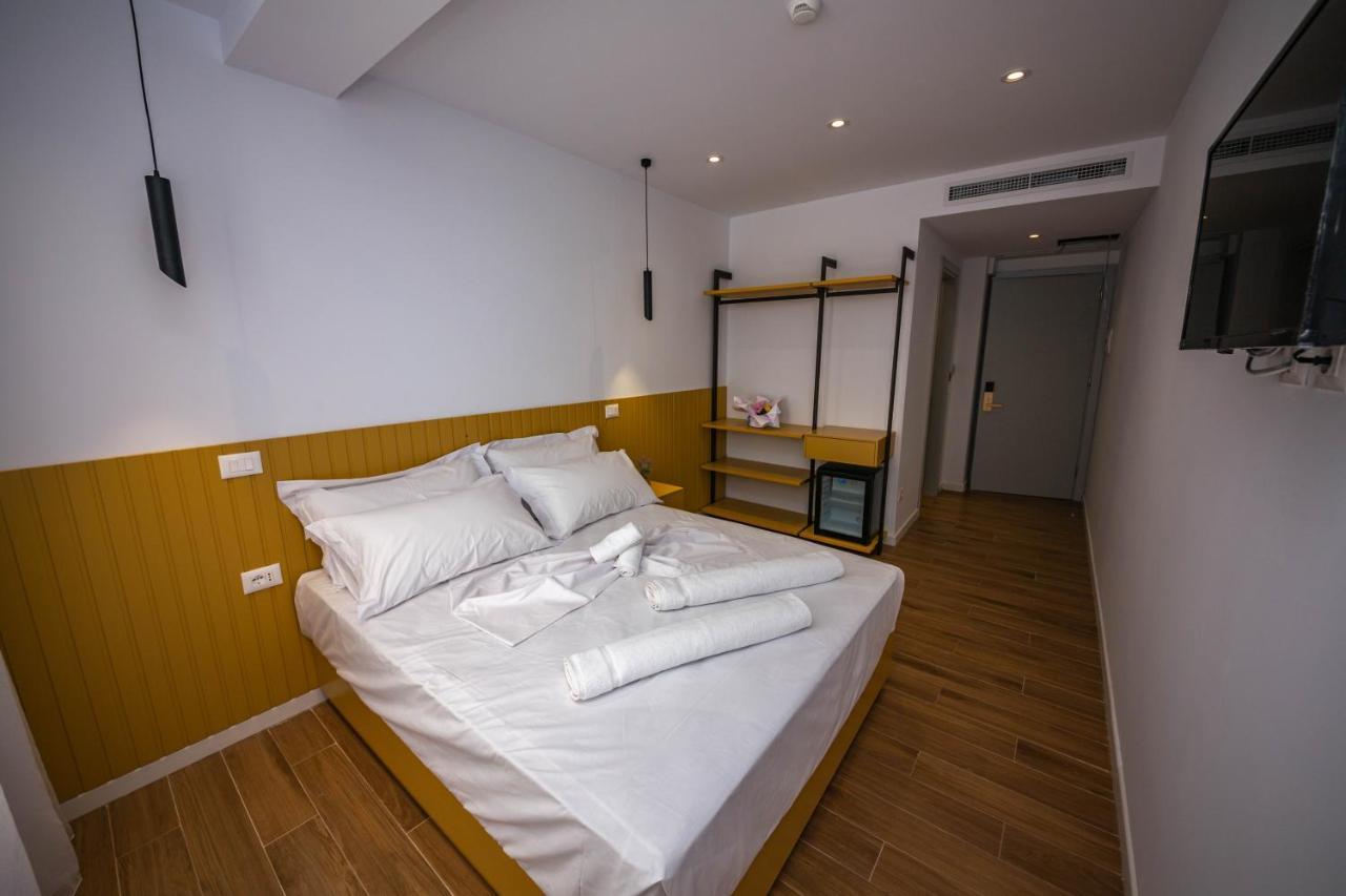 Hesperus 4* Vlorë